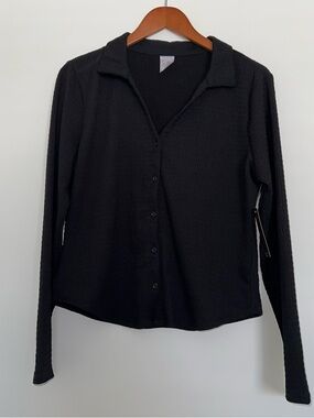 No Boundaries Black Button-Down Long Sleeve Collared Shirt